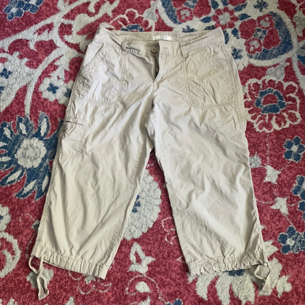 LOFT Lightweight Relaxed fit Capri 2 petite